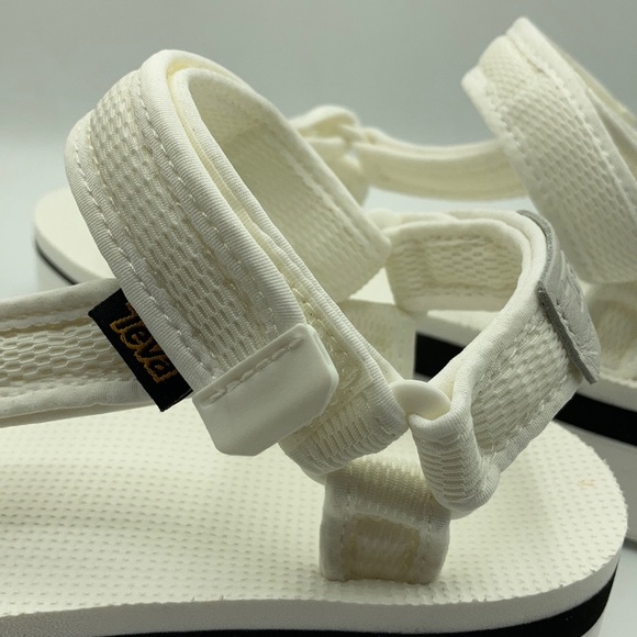 Teva Flatform Universal Mesh Bright White Sandals - Picture 5 of 6